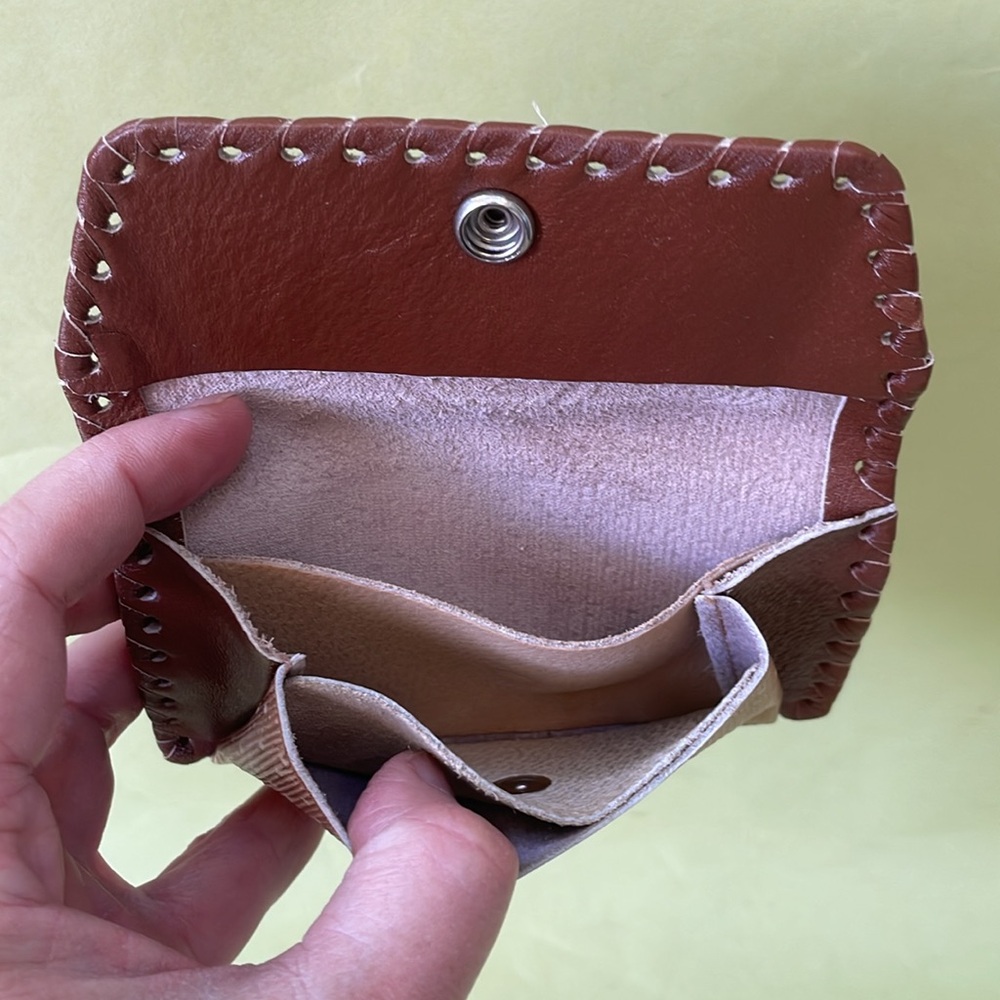 Vintage 70’s tool made leather coin purse/card holder - Picture 6 of 7